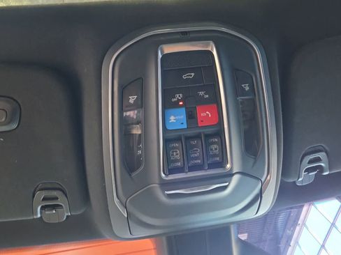 Used 2022 Jeep Wagoneer Series II AWD/4WD image 27
