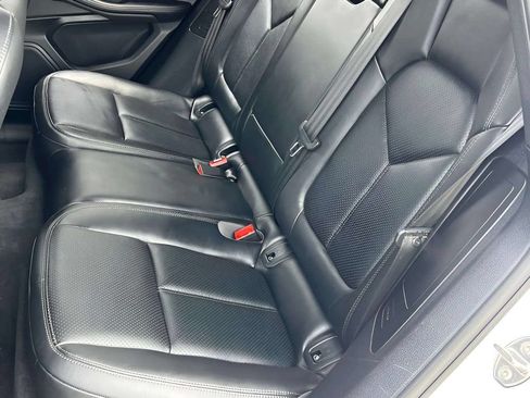 Used 2018 Porsche Macan GTS w/ Premium Package Plus AWD/4WD image 20