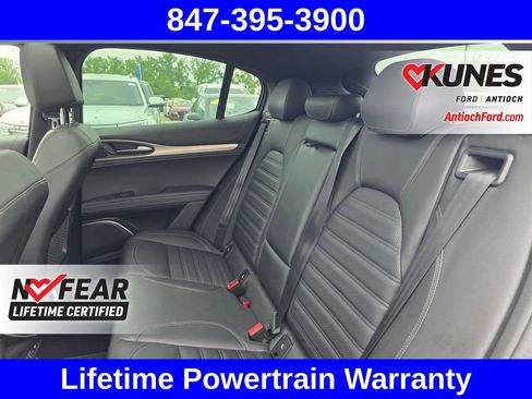 Used 2023 Alfa Romeo Stelvio Veloce AWD/4WD image 29