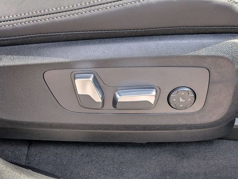 New 2026 BMW X5 xDrive40i w/ M Sport Package image 38