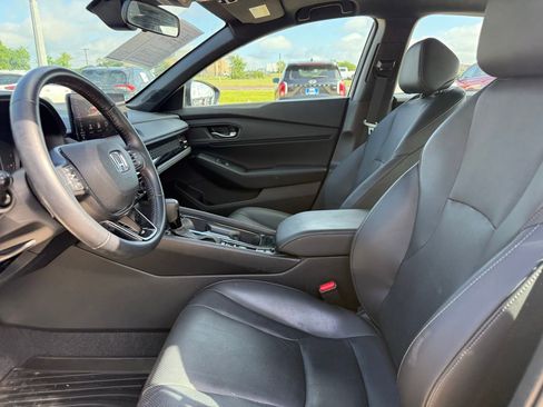 Used 2024 Honda Accord Sport image 9