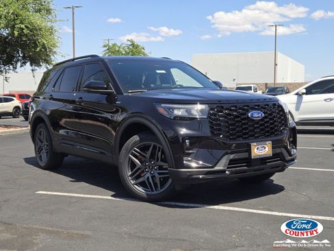 New 2026 Ford Explorer ST-Line w/ ST-Line Street Pack AWD/4WD image 1