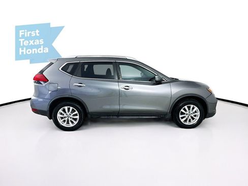 Used 2017 Nissan Rogue SV FWD image 9