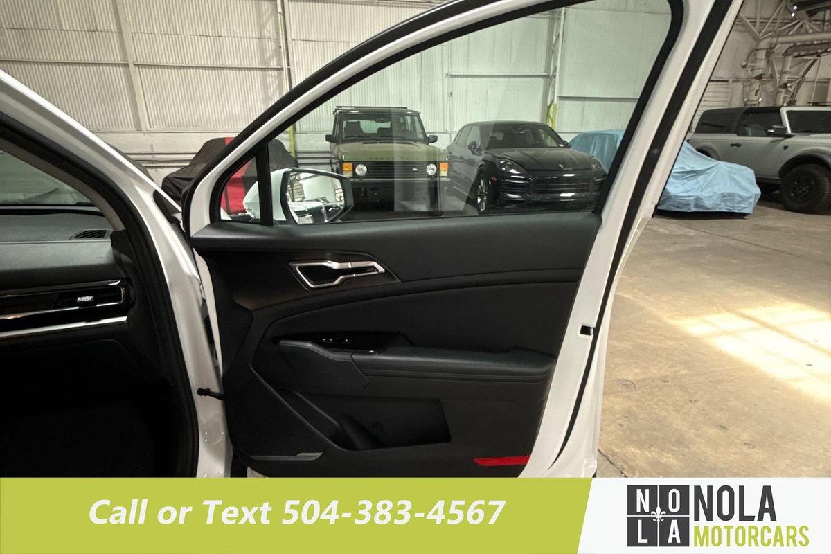 Used 2023 Kia Sportage EX FWD image 30
