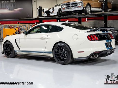 Used 2020 Ford Mustang Shelby GT350 w/ Technology Package RWD image 6
