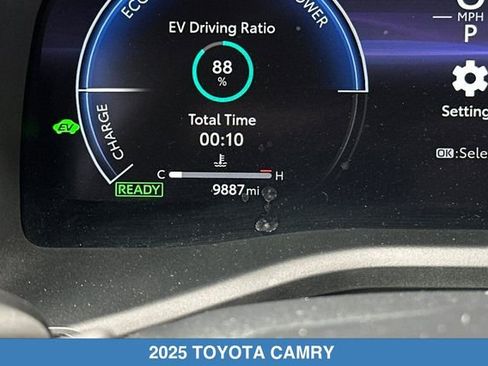 Used 2025 Toyota Camry XSE FWD image 26