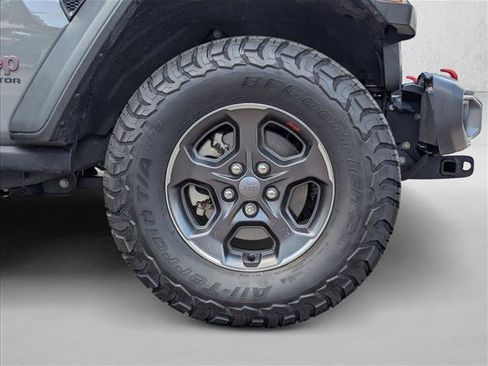 Used 2021 Jeep Gladiator Rubicon AWD/4WD image 23