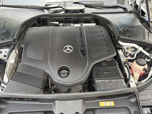 Certified 2023 Mercedes-Benz S 500 4MATIC w/ Warmth & Comfort Package image 28