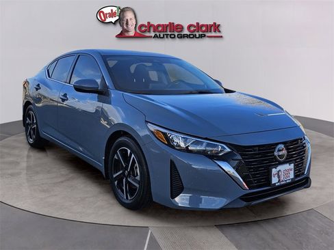 Used 2025 Nissan Sentra SV image 8