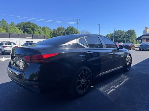 Used 2019 Nissan Altima 2.5 S FWD image 6