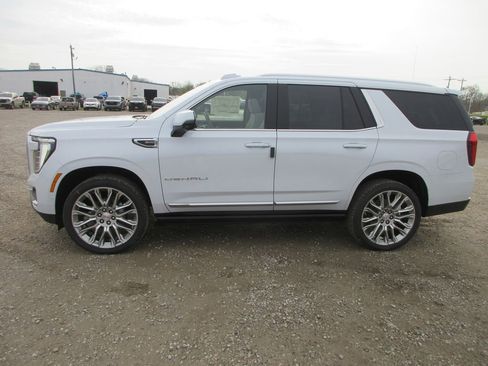 New 2026 GMC Yukon Denali image 7