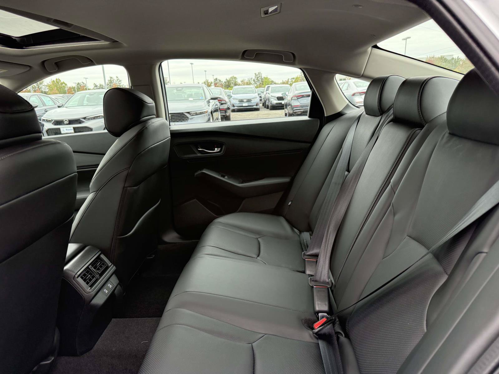 New 2026 Honda Accord Hybrid EX-L image 13