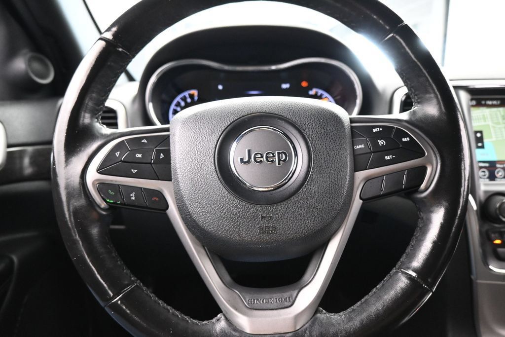 Used 2018 Jeep Grand Cherokee Altitude RWD image 24