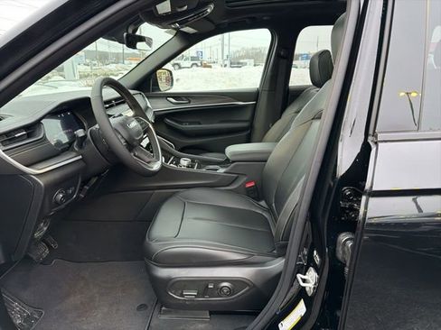 New 2026 Jeep Grand Cherokee Limited image 17