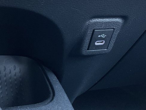 Used 2024 Toyota Corolla LE image 31