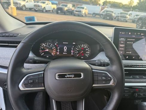 Used 2022 Jeep Compass Latitude w/ Convenience Group image 34