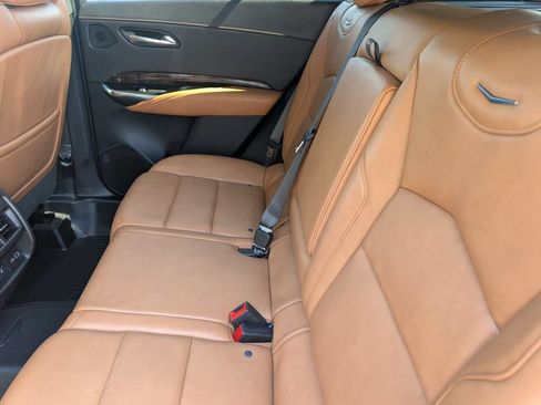 Used 2019 Cadillac XT4 Premium Luxury AWD/4WD image 16