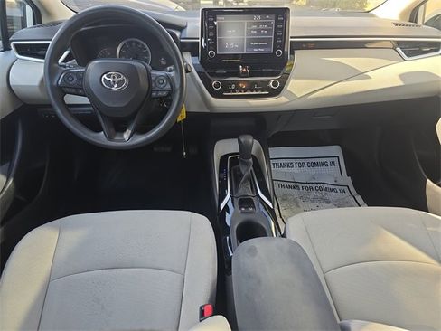 Used 2020 Toyota Corolla LE image 14