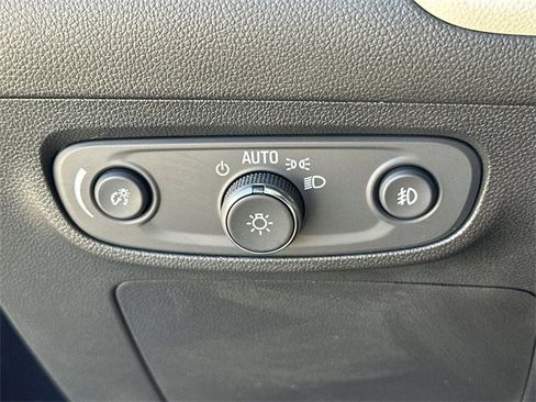 Used 2021 Buick Encore GX Select w/ Sport Touring Package image 16