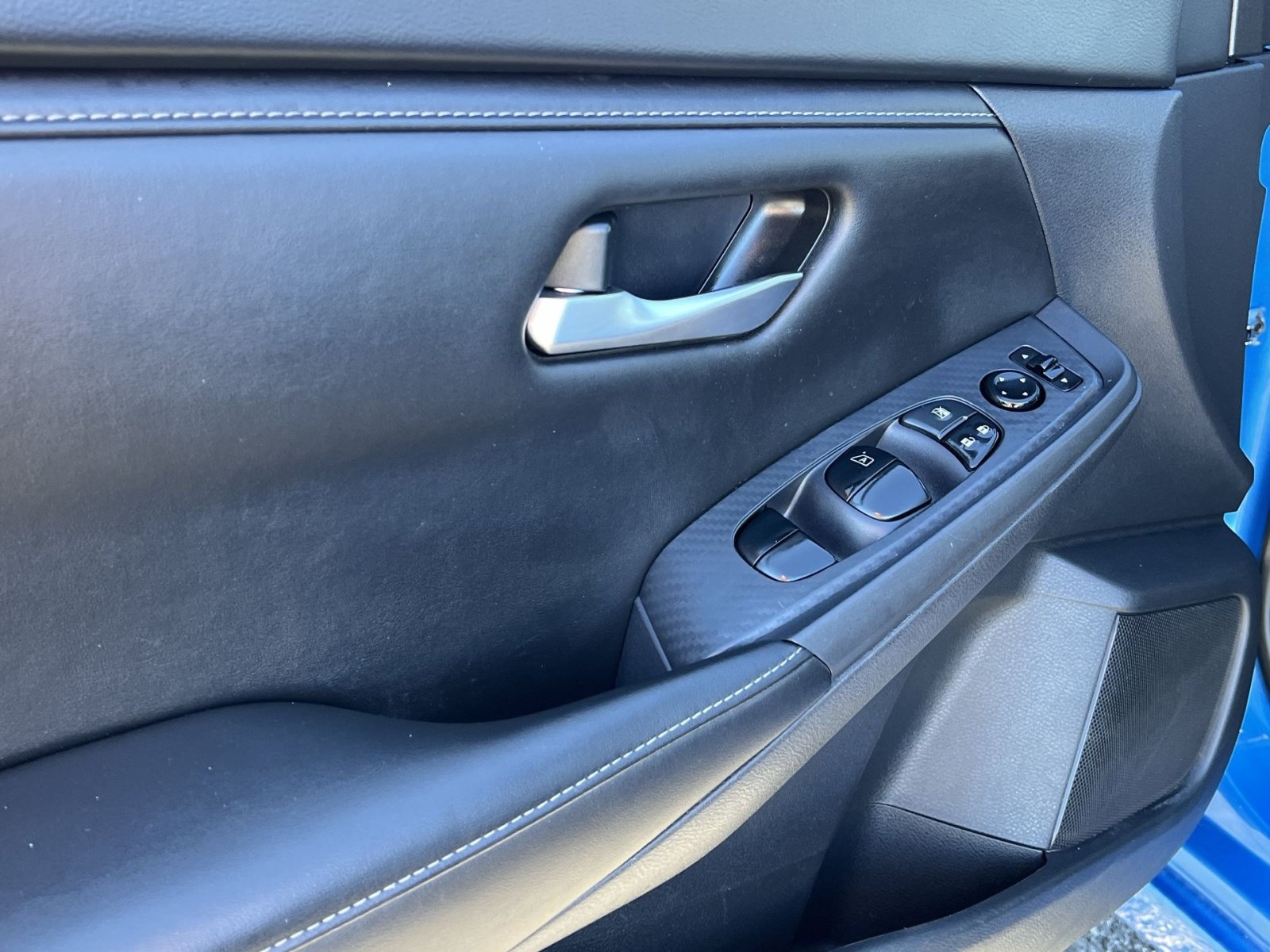 Used 2024 Nissan Sentra SV FWD image 15