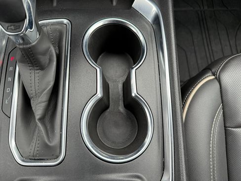 Used 2023 Chevrolet Traverse Premier w/ Redline Edition image 27