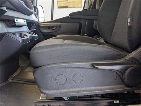 New 2025 Mercedes-Benz Sprinter 2500 image 3