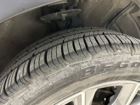 Used 2020 Honda CR-V Touring image 12