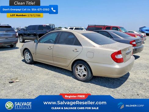 Used 2002 Toyota Camry V6 FWD image 3