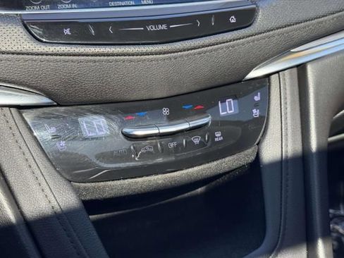 Used 2019 Cadillac XT5 Premium Luxury AWD/4WD image 33