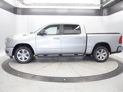 Used 2025 RAM 1500 Big Horn AWD/4WD image 6