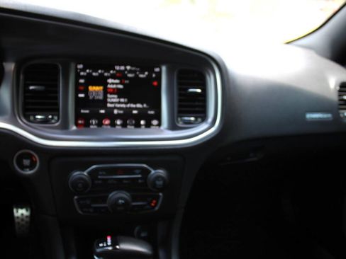 Used 2019 Dodge Charger GT RWD image 8