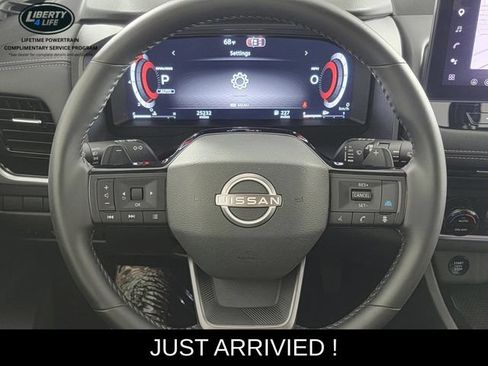 Used 2026 Nissan Rogue SL AWD/4WD image 26