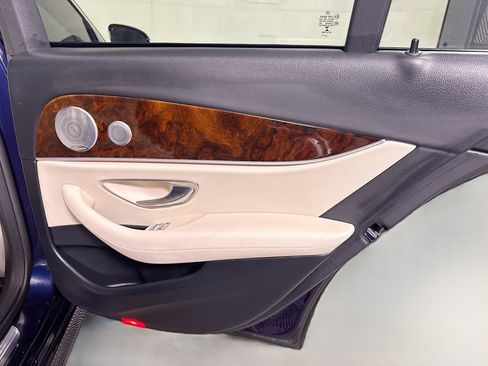 Used 2019 Mercedes-Benz E 300 w/ Premium 1 Package image 28