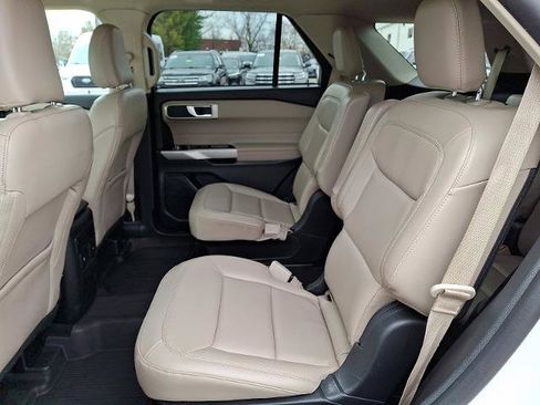 Certified 2023 Ford Explorer XLT w/ Equipment Group 202A image 10