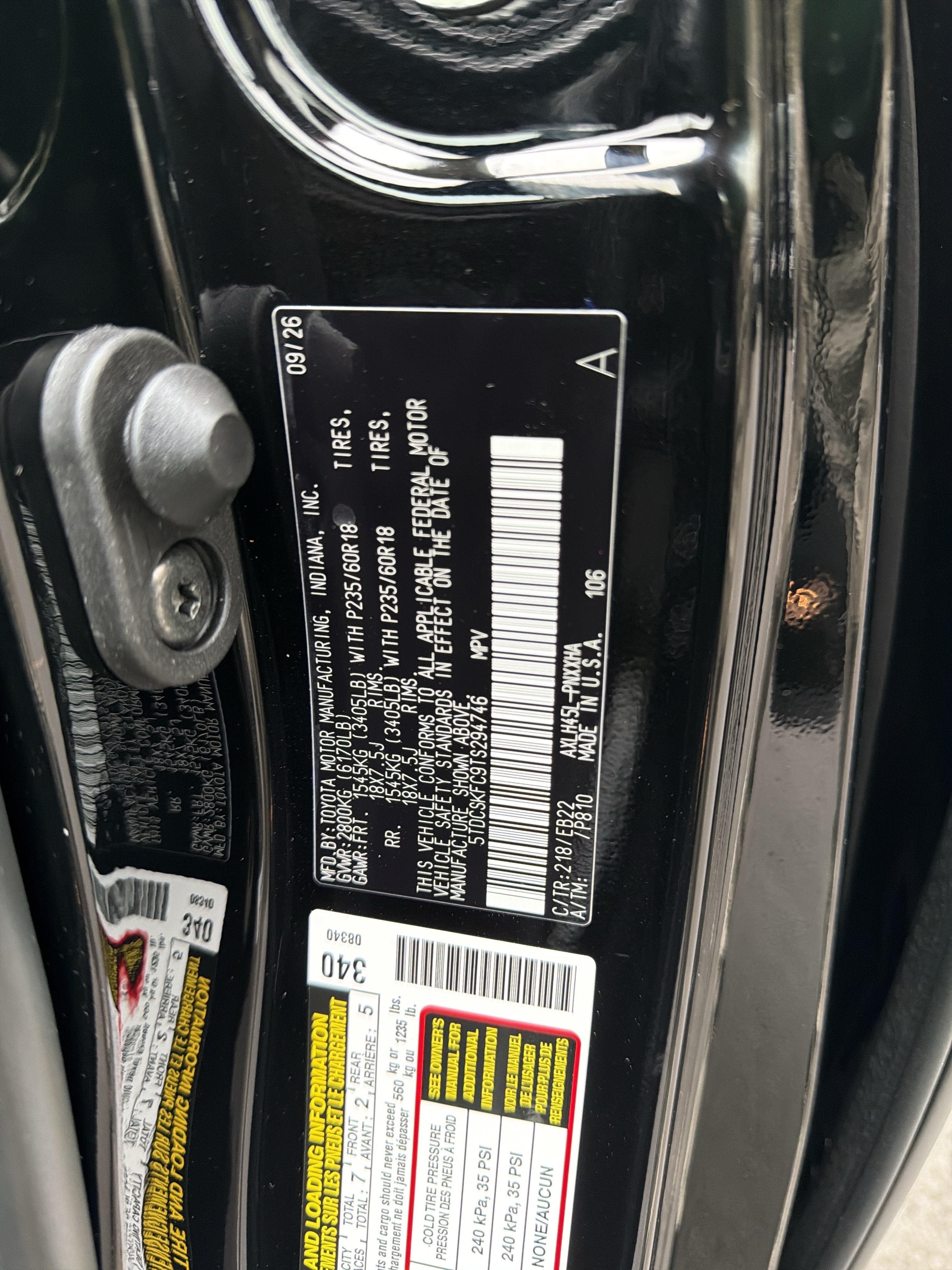 New 2026 Toyota Sienna XLE Woodland Edition AWD/4WD image 11