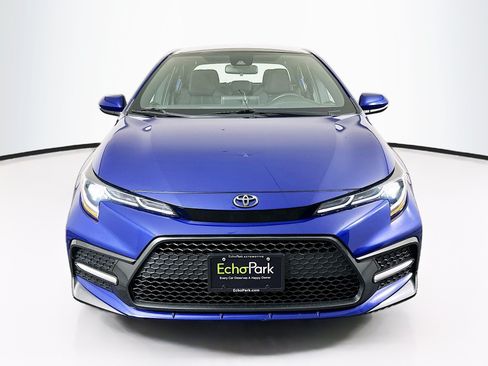 Used 2021 Toyota Corolla SE w/ Carpet Mat Package (TMS) FWD image 2