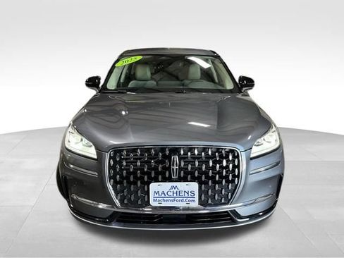 Used 2025 Lincoln Corsair Reserve AWD/4WD image 10