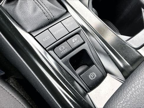 Certified 2025 Toyota Camry LE image 35