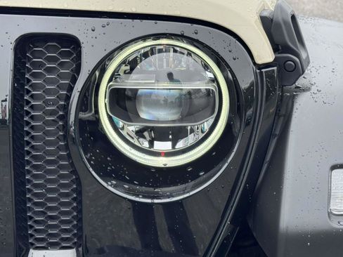 Used 2022 Jeep Wrangler Unlimited Sport image 6