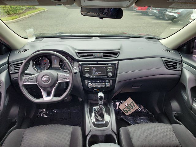 Used 2017 Nissan Rogue SV FWD image 11