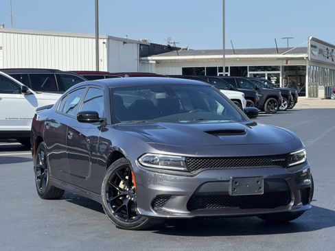 Used 2023 Dodge Charger GT image 3