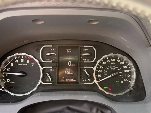 Used 2019 Toyota Tundra Limited w/ Limited Premium Package image 17