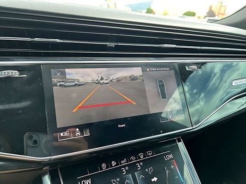 Used 2020 Audi Q8 Prestige AWD/4WD image 29