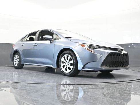 Used 2021 Toyota Corolla LE image 54