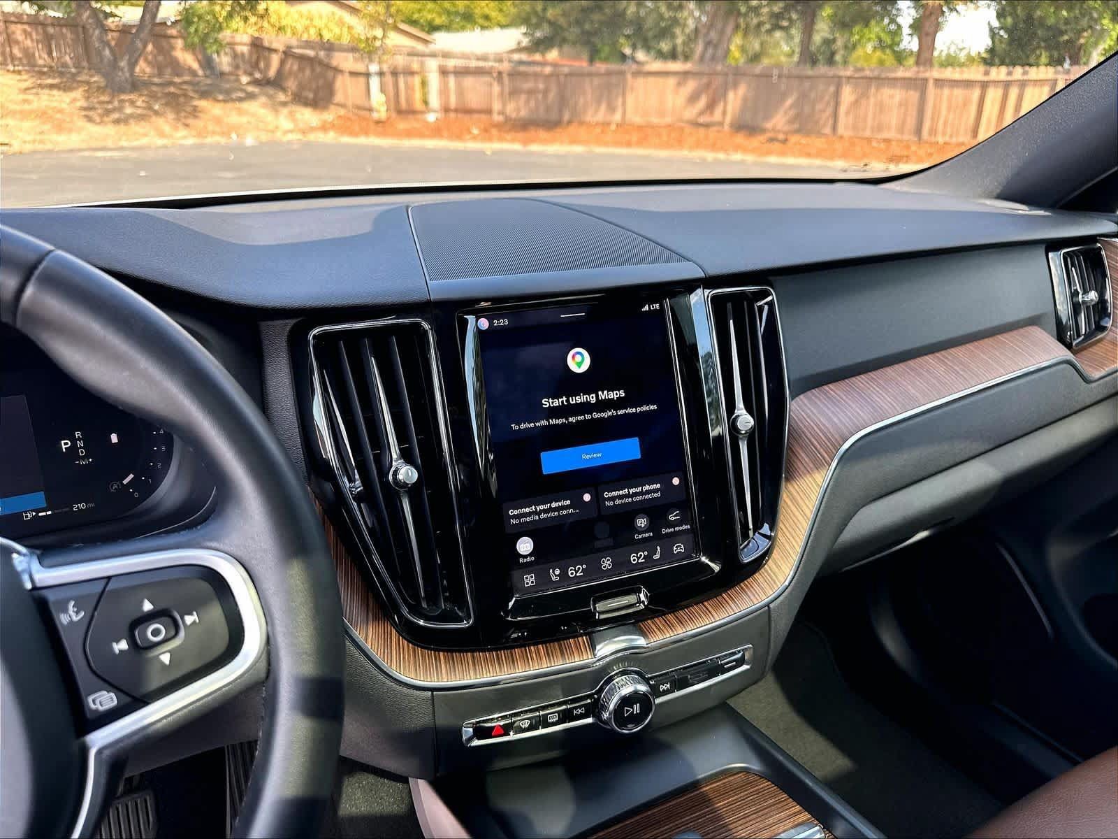 Used 2022 Volvo XC60 B5 Momentum AWD/4WD image 9