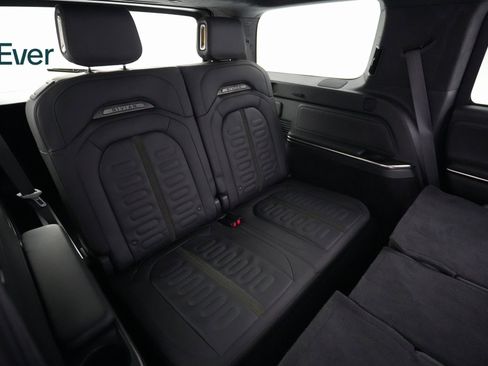 Used 2023 Rivian R1S Adventure image 22