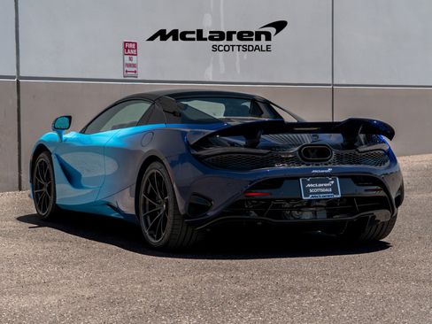 Used 2025 McLaren 750S Spider RWD image 38