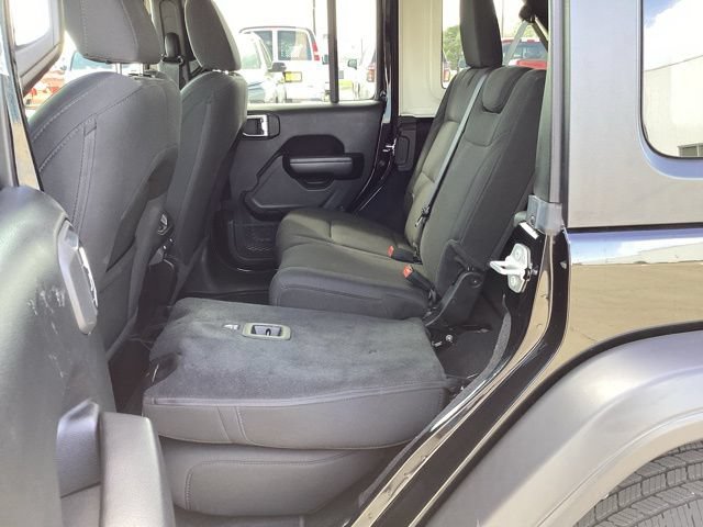 Used 2021 Jeep Wrangler Unlimited Sport AWD/4WD image 8
