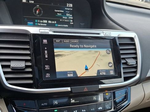 Used 2017 Honda Accord EX-L image 19