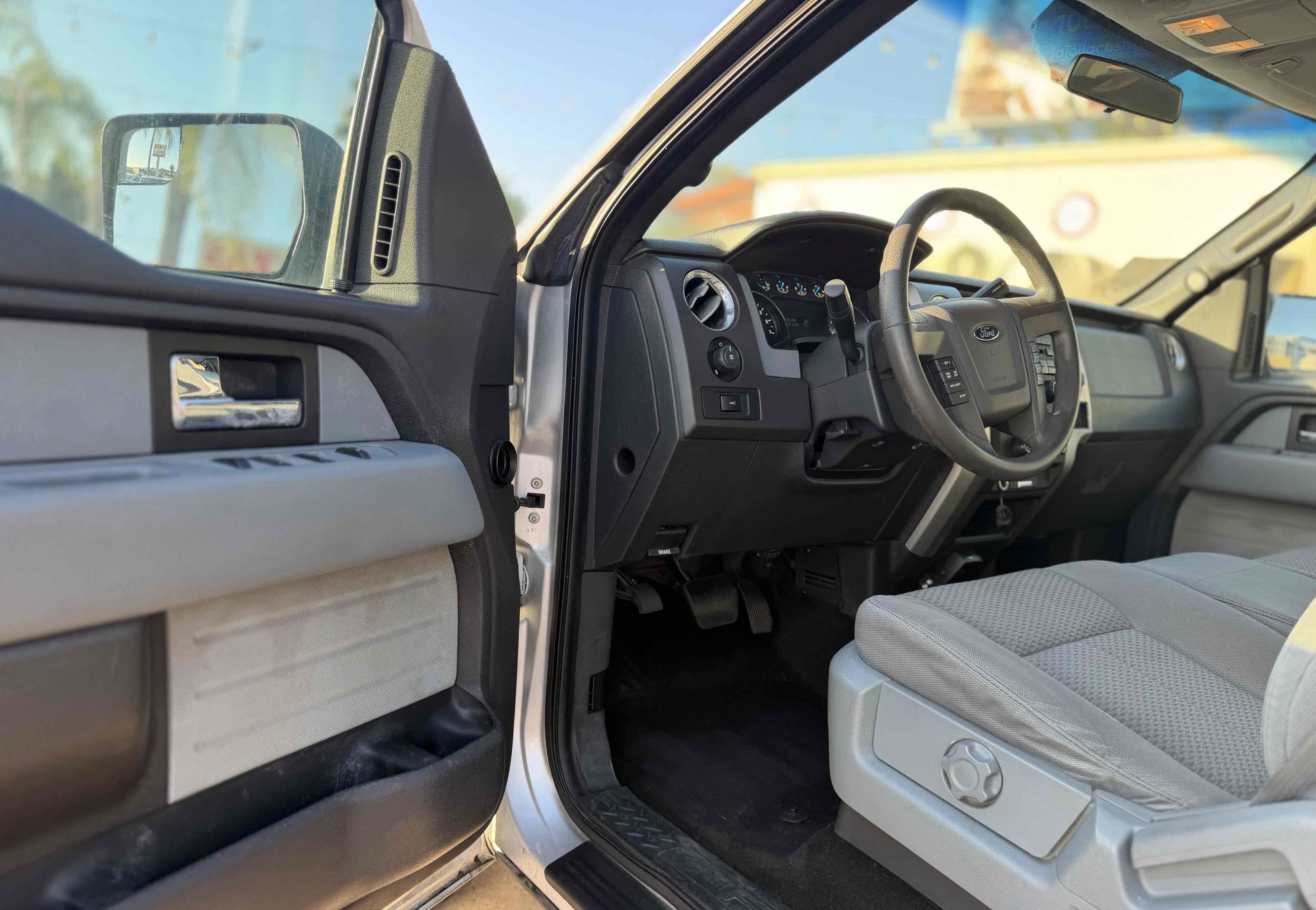 Used 2014 Ford F150 XLT AWD/4WD image 15